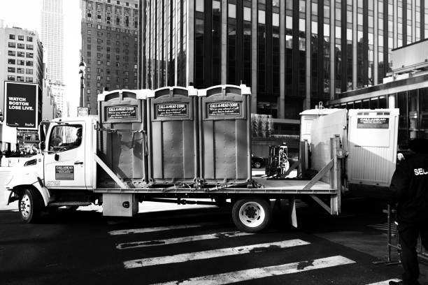 Best Portable restroom trailer rental  in Dland, MI